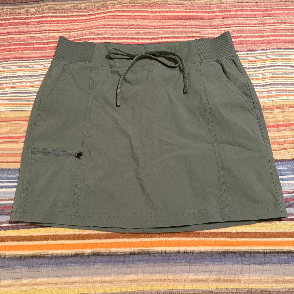Eddie Bauer Women's Skirt Size S Green Nylon Spandex Zip Pocket Drawstring Waist